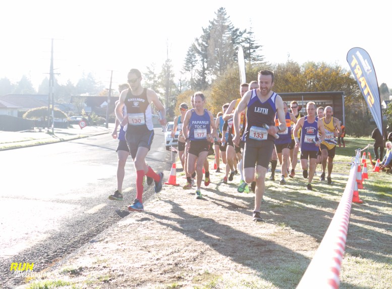 National Road Relays 2017 - Start of Senior Women and Masters Men 40 Grades